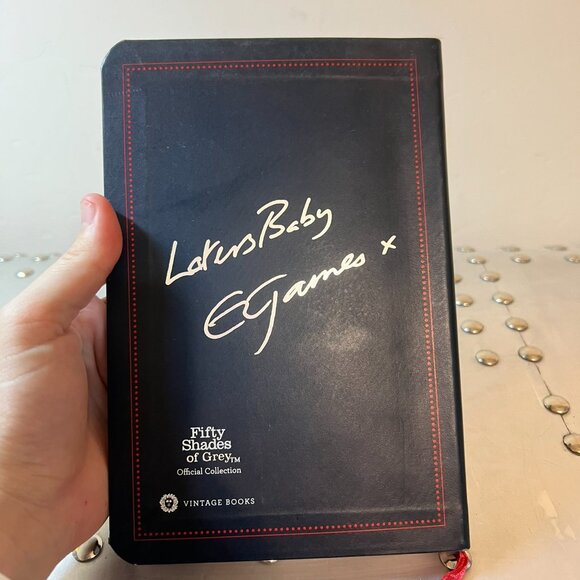 FIFTY SHADES OF GRAY: Inner Goddess / A Journal: EL James W/Brief Book Excerpts - Picture 2 of 7